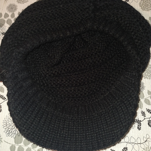 C. C Exclusives Black Knit-style Hat - Picture 4 of 8
